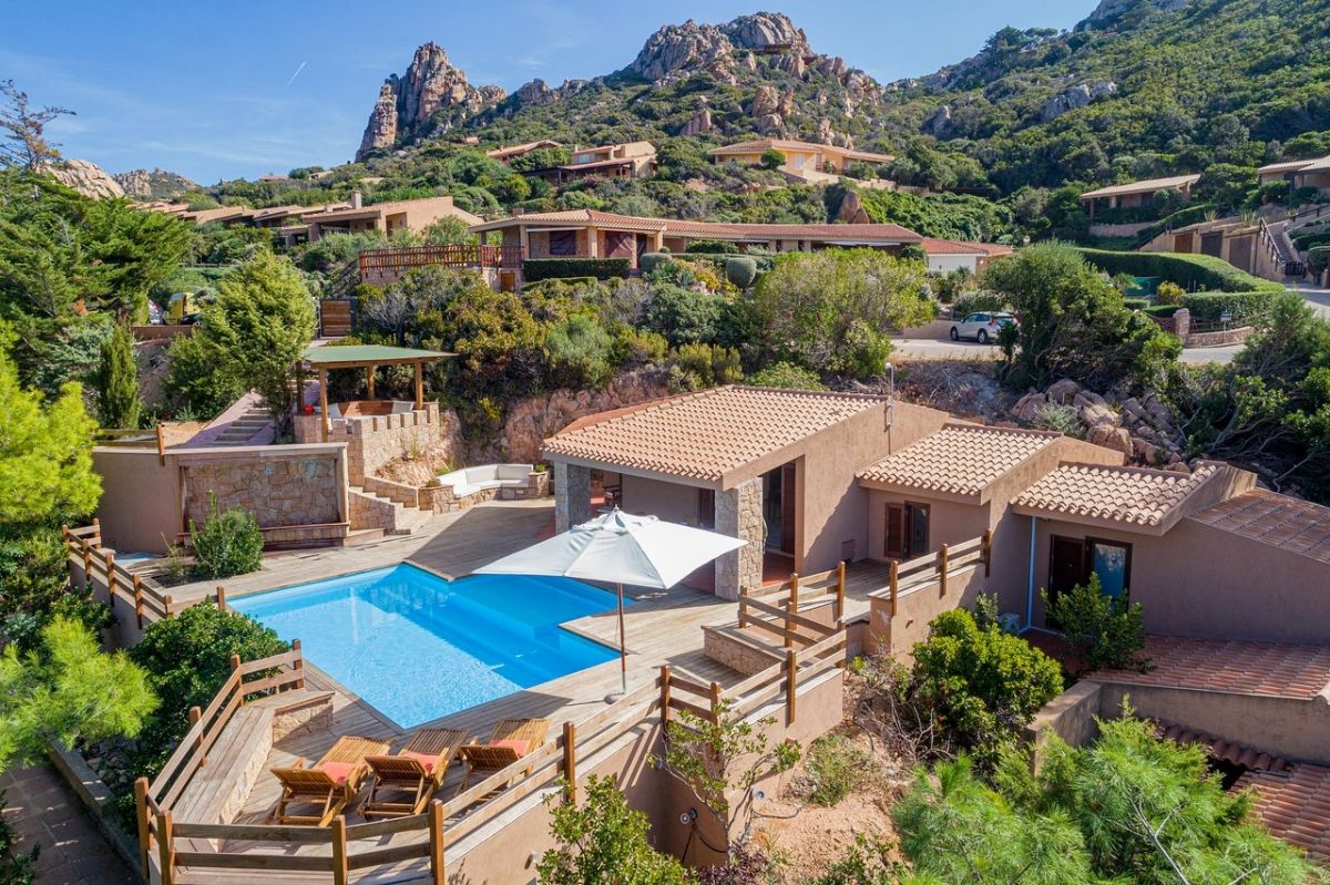 Costa Paradiso Resort