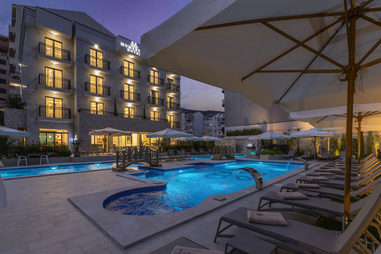 Hotel Momentum by Aycon