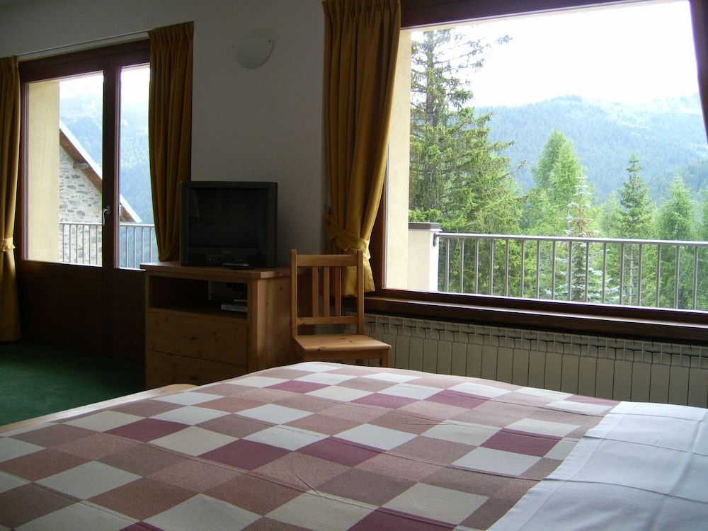 Hotel Li Arnoga