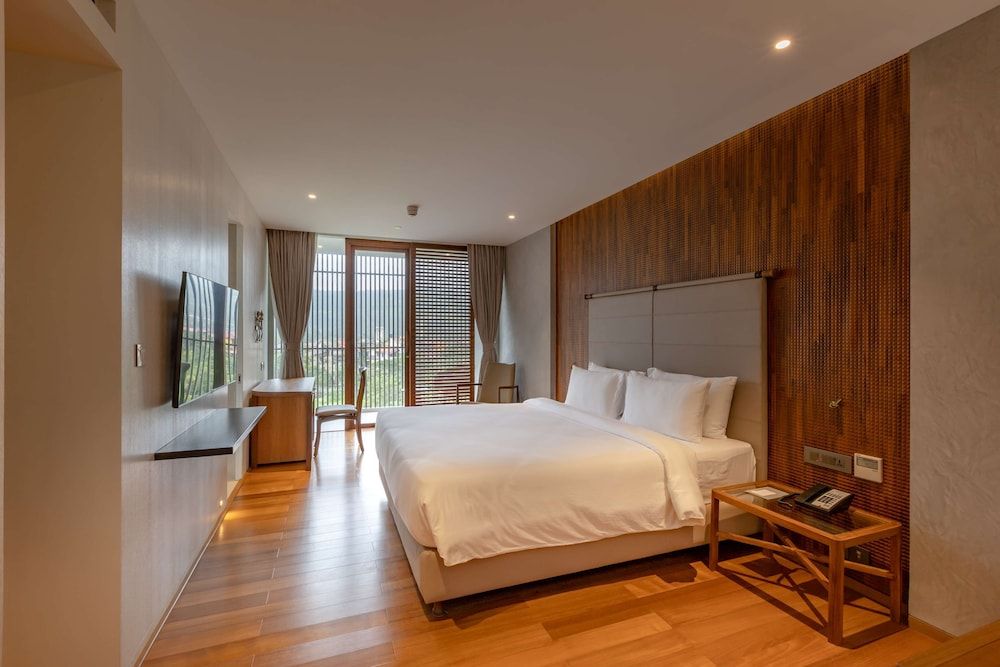 Radisson Resort & Spa Lonavala