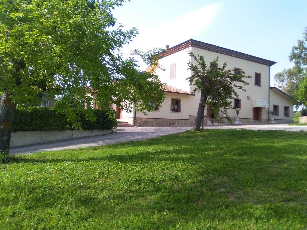 Villa Adriano