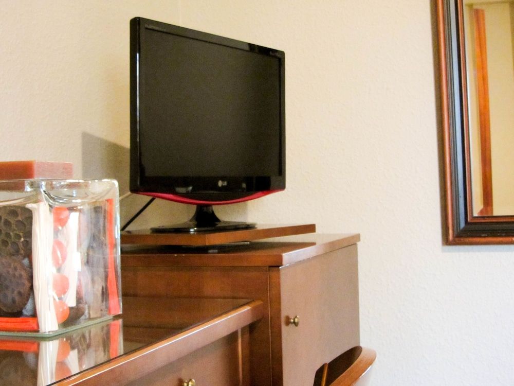 Hotel Avenida Requena