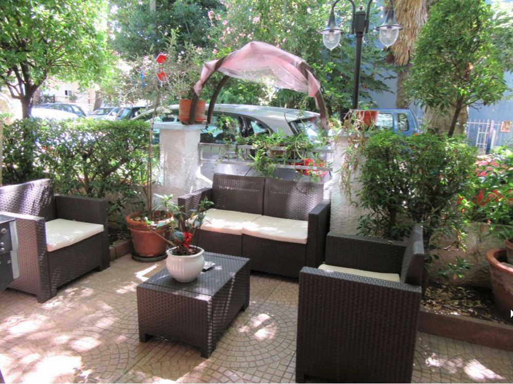 Hotel Urania