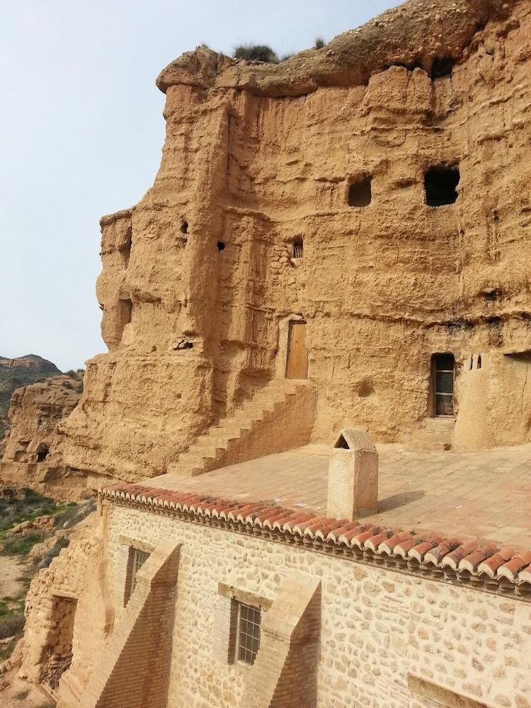 Cuevas Almagruz