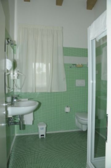 Hi Hotels Torbole Pool & Spa