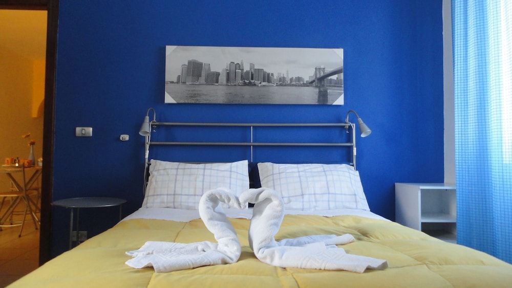 Bed & Breakfast Travel & Living