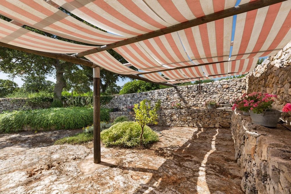 Trulli Di Monte Reale