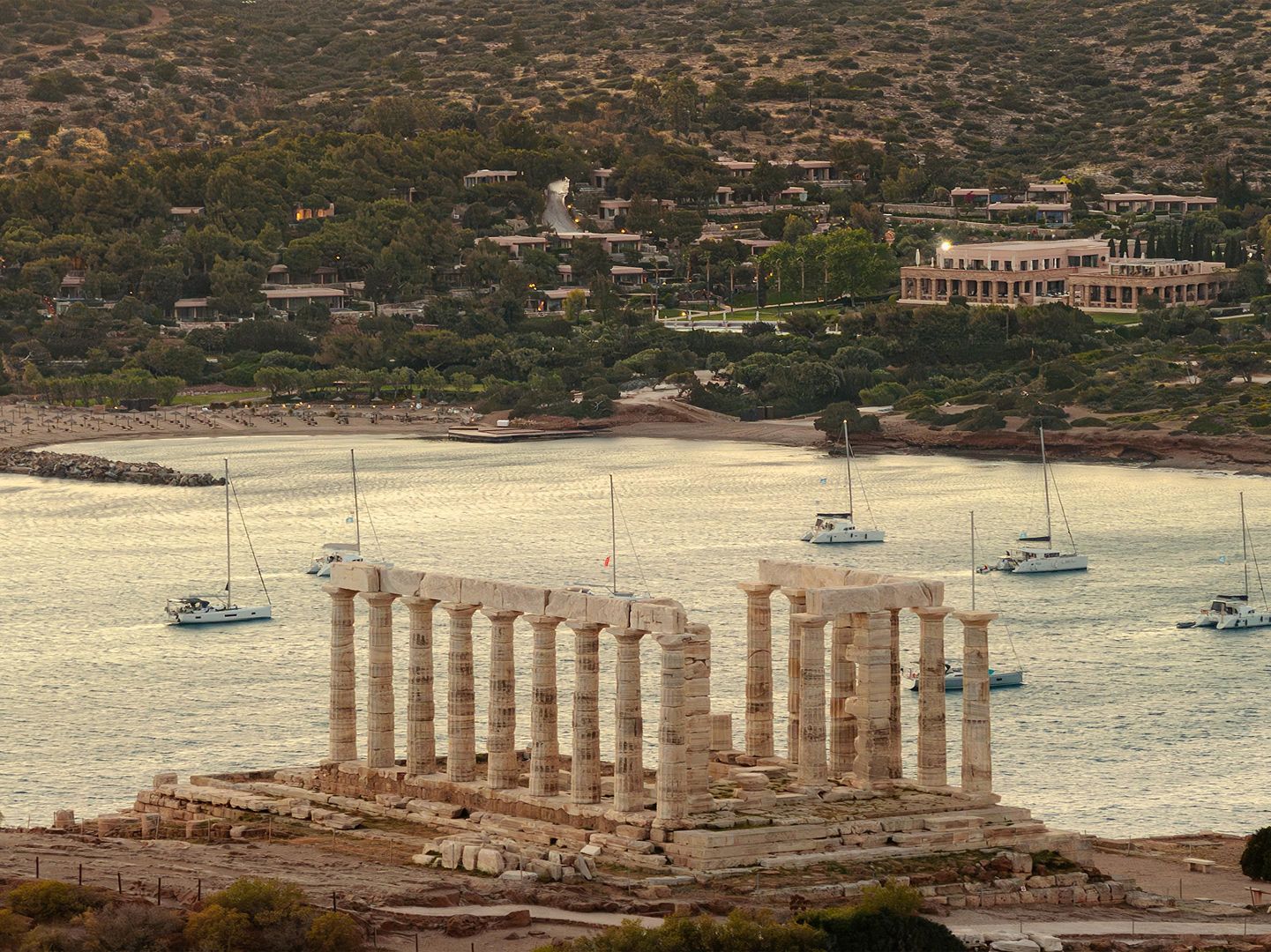 Cape Sounio, A Resort to Live