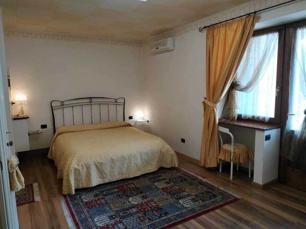 B&B Ernestina