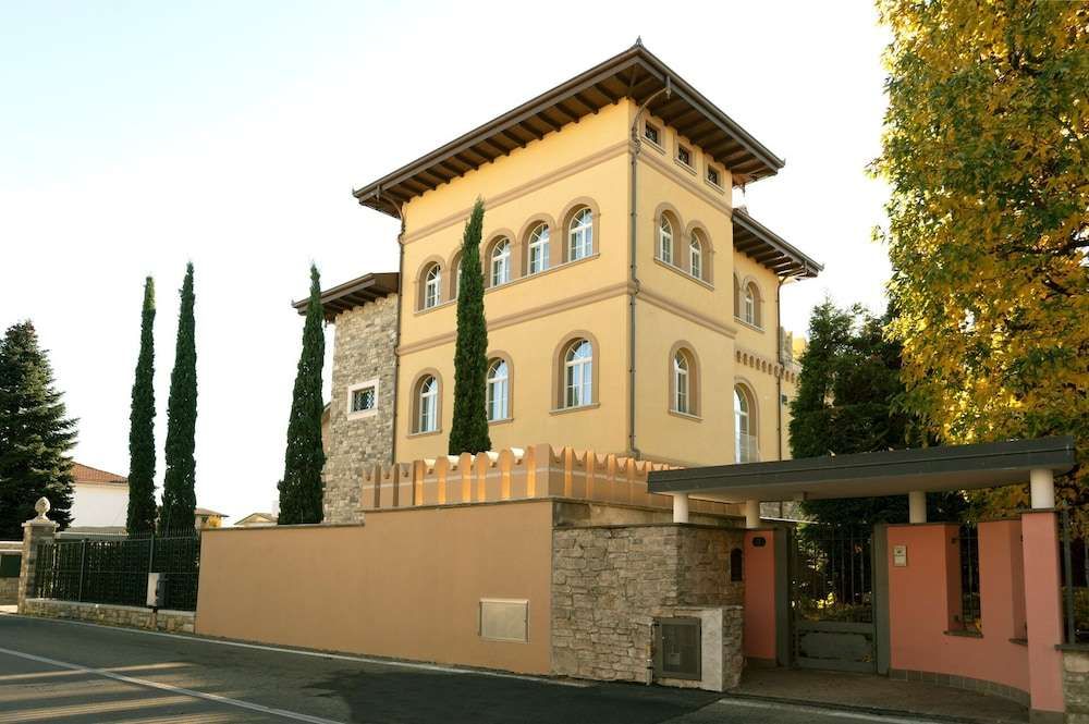 Il Codirosso Il Castello Che Non C'era