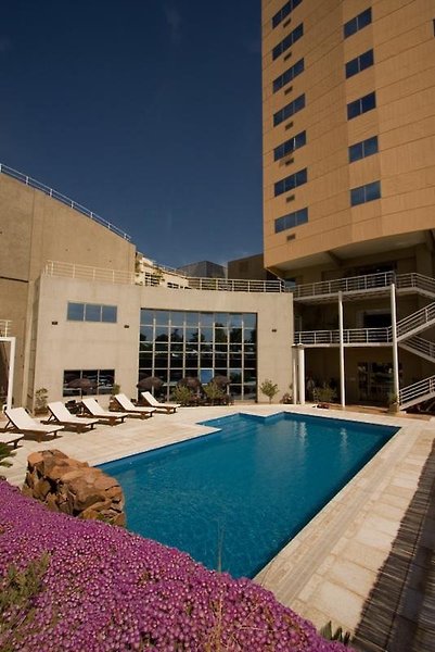 Hotel Tower Inn & Suites