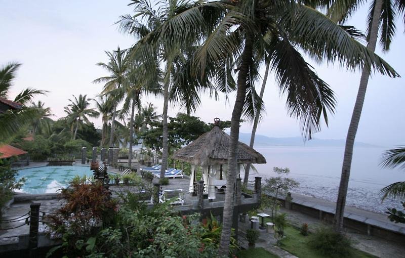 Nugraha Lovina Sea View Resort & Spa