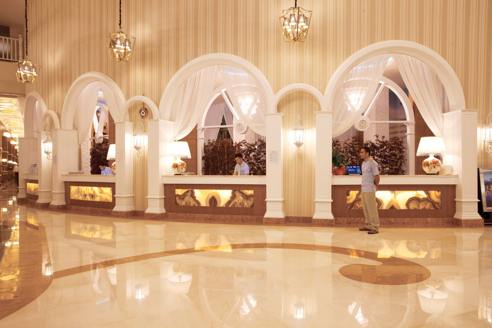 Quattro Beach Spa & Resort Hotel