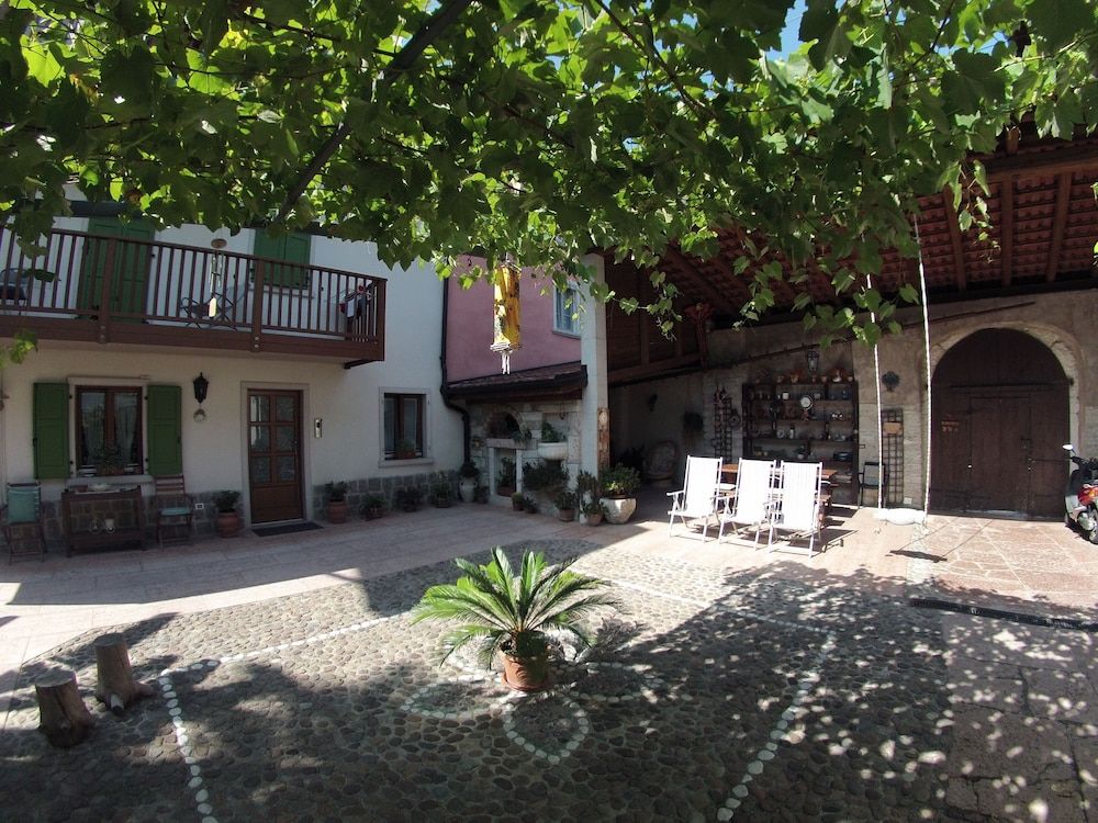 La Bella Corte