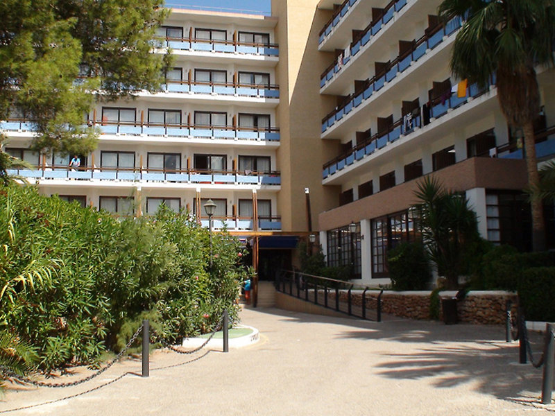 AzuLine Hotel Bergantín