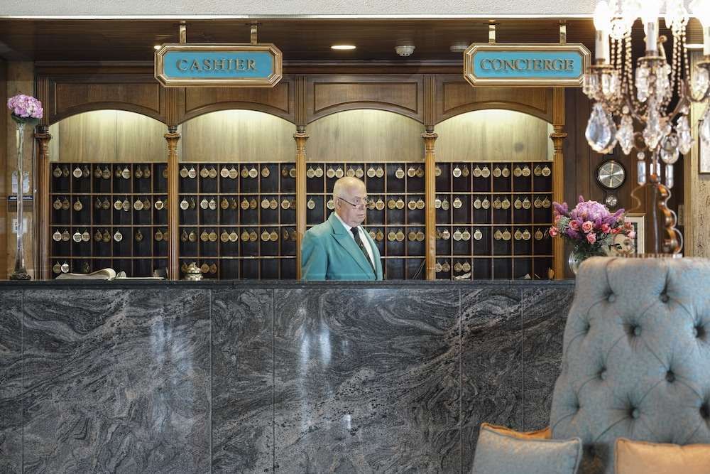 Al Bustan Hotel & Spa