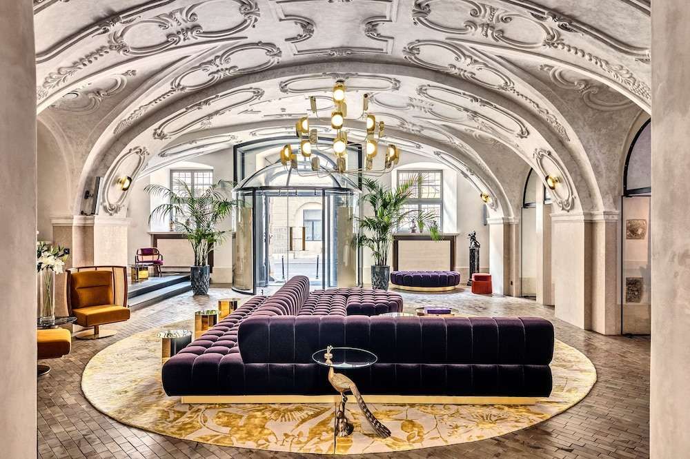 H15 Luxury Palace
