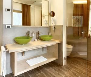 Residence Color Home Suite Apartments