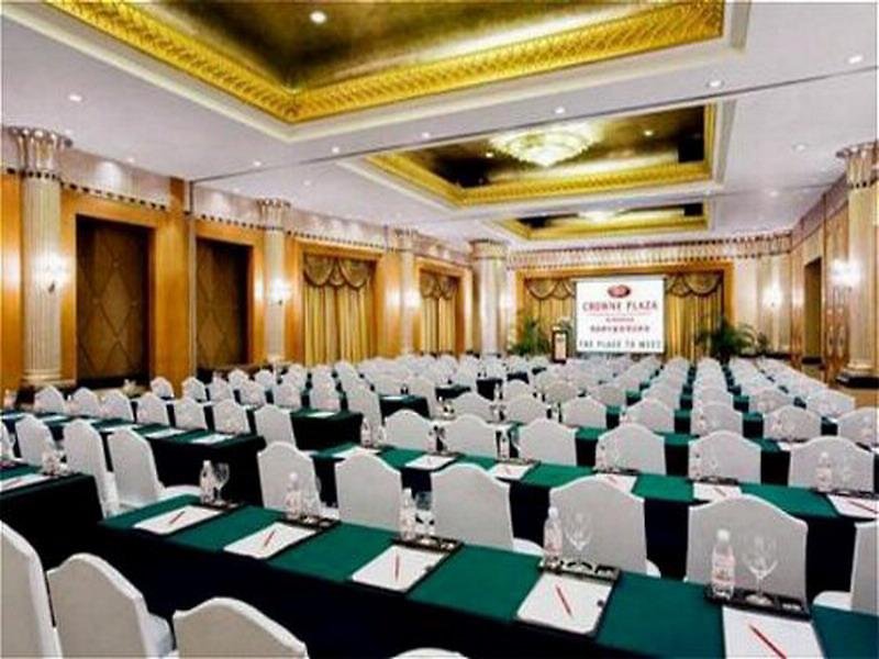 Crowne Plaza