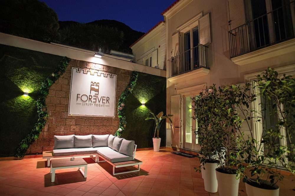 Forever Luxury Rooms