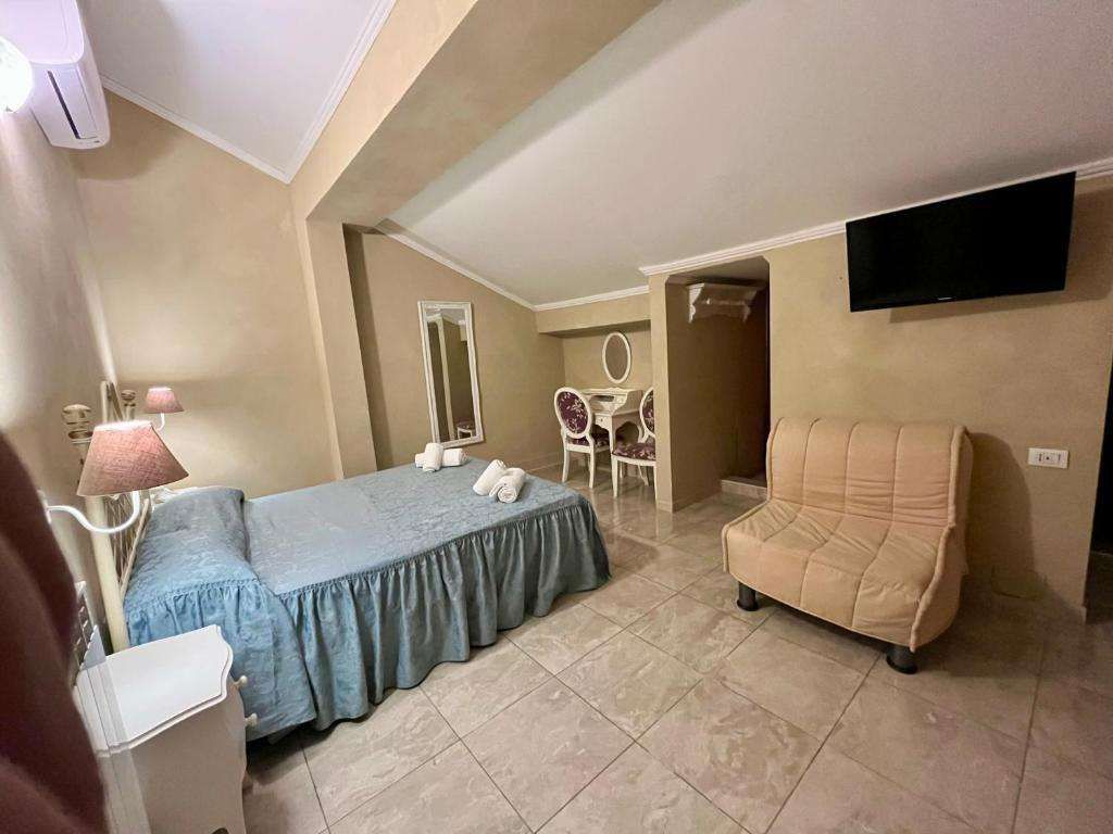Hotel Calais