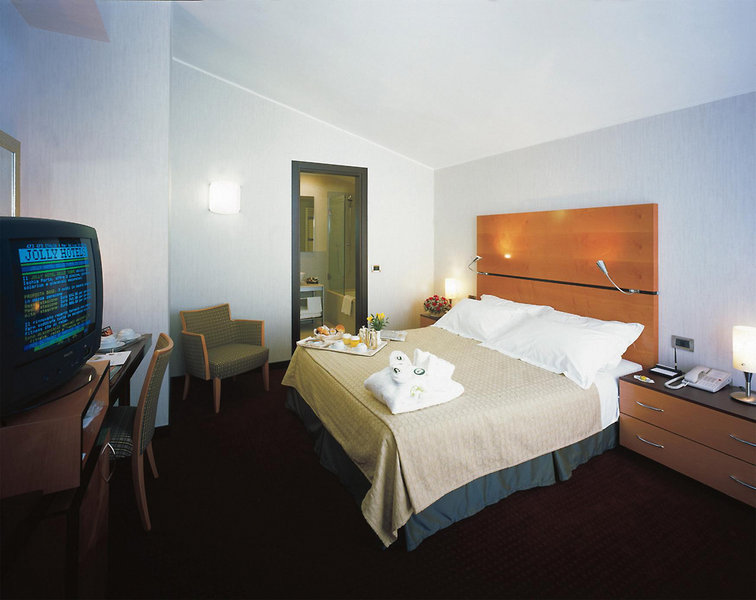 Royal Caserta Hotel