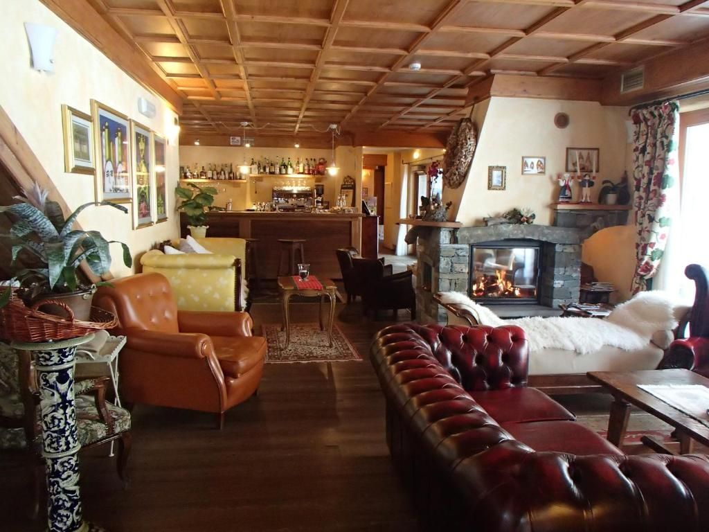 Le Rocher Hotel