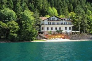 Lago Park Hotel