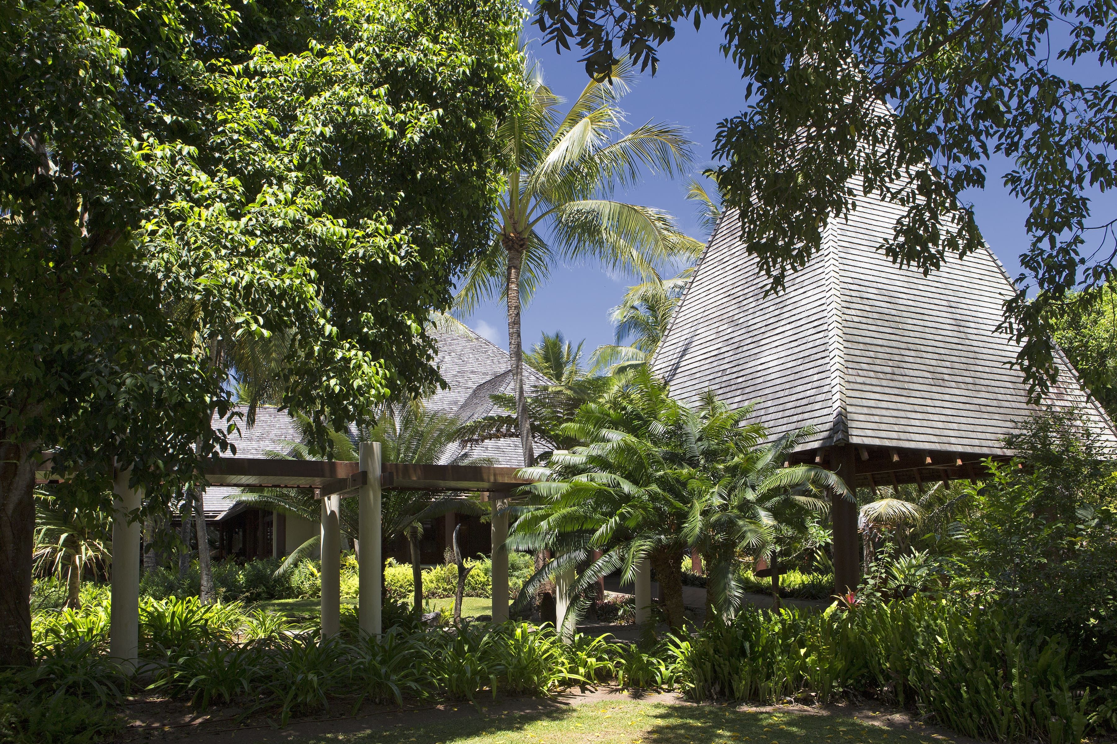 Le Domaine Oro Series by Marriott