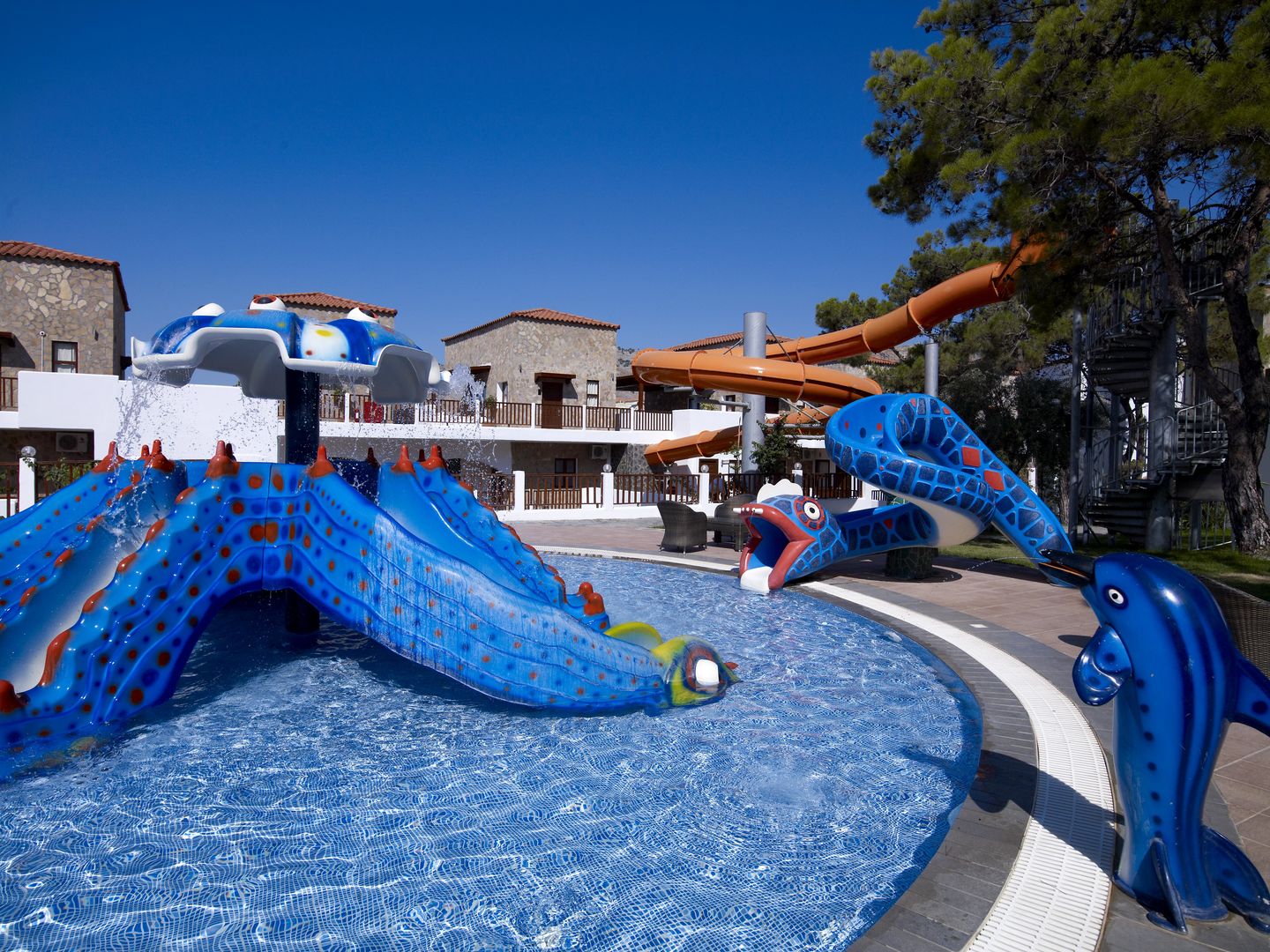 Costa Lindia Beach