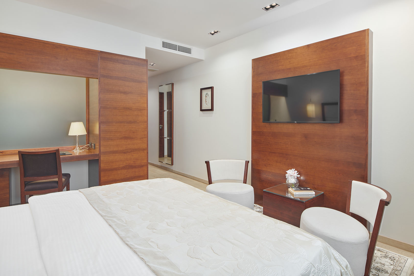 Marmont Heritage Hotel