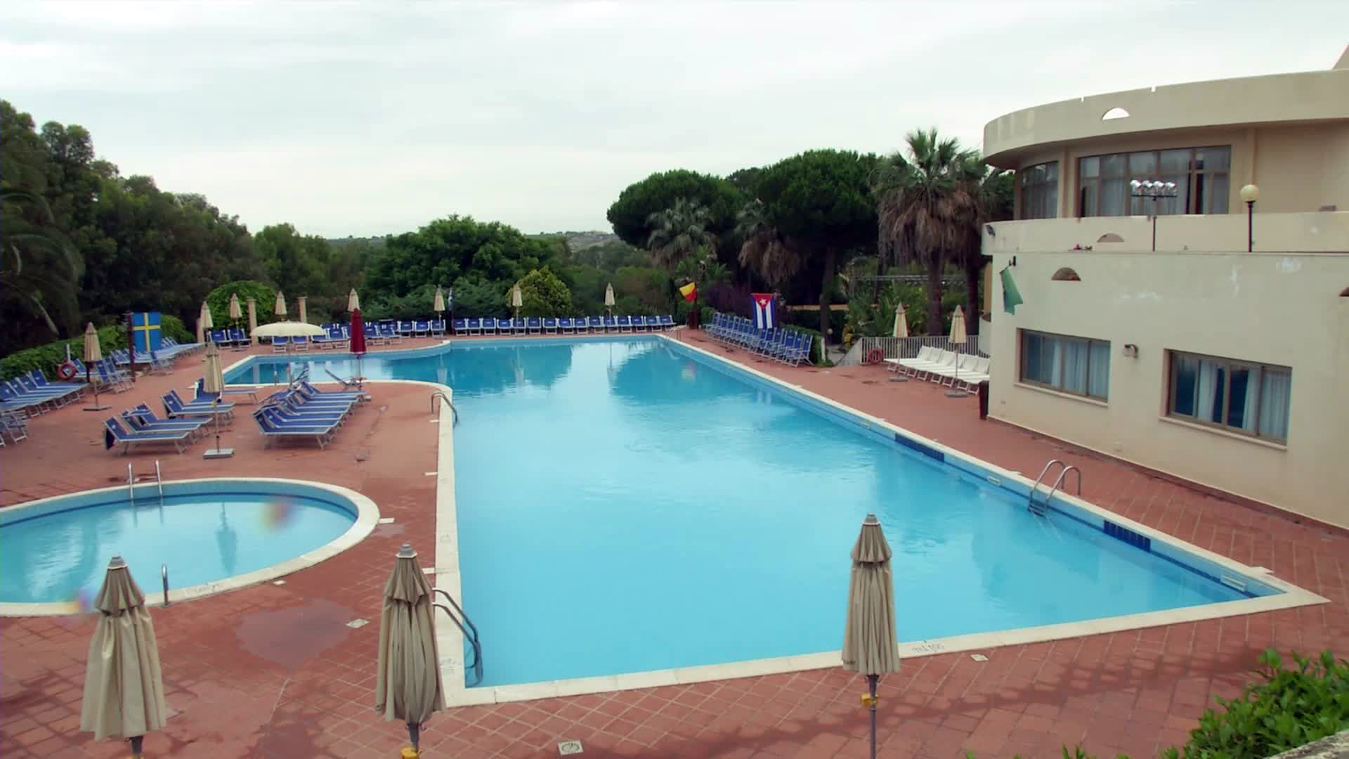 Paradise Beach Resort