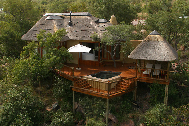 Clifftop Exclusive Safari Hideaway