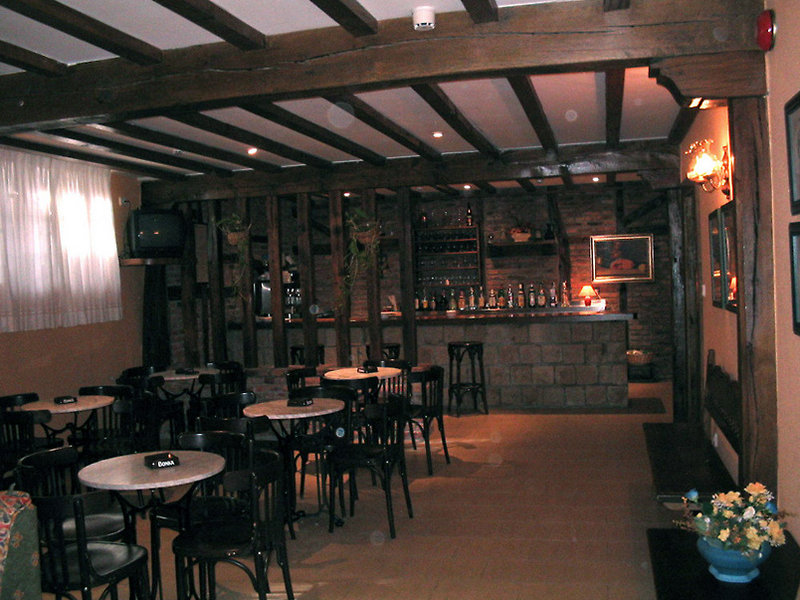 Hotel Cuevas