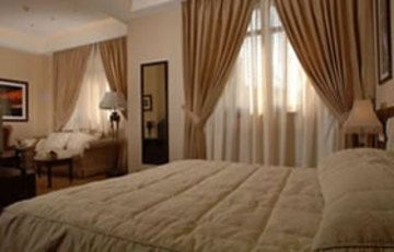 Etoile Suites
