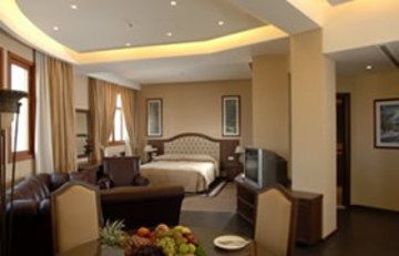 Etoile Suites
