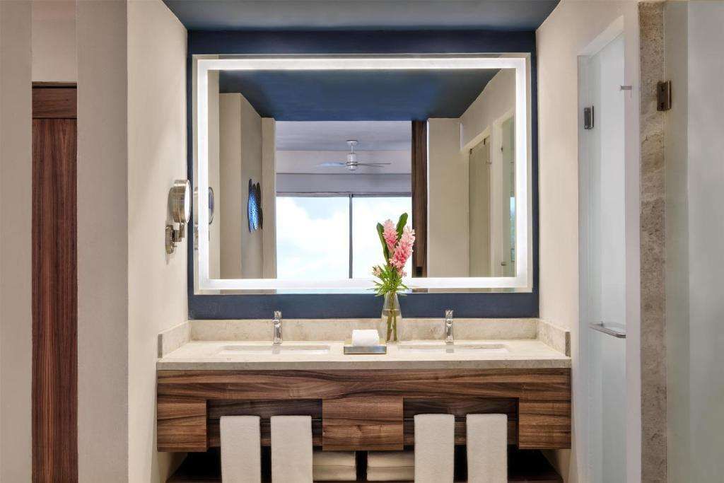 Dreams Puerto Morelos Resort & Spa