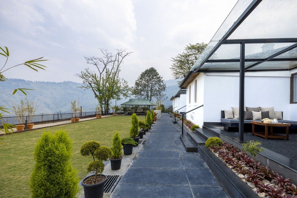 Puttabong Cottage, Darjeeling