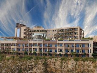 Sun Hills Suites Hotel