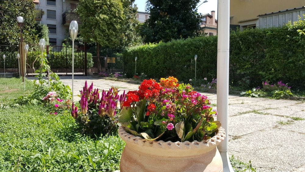 Venice Garden Apartments
