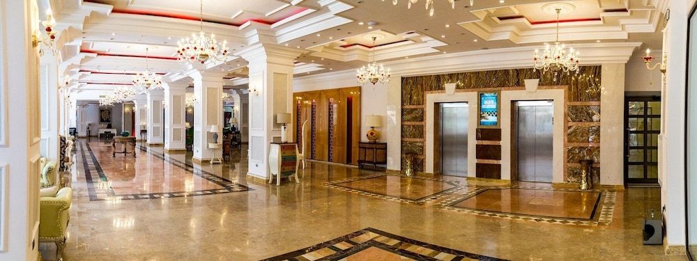 Phoenicia Royal Hotel