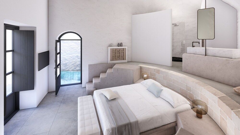 White Pearl Cavalieri