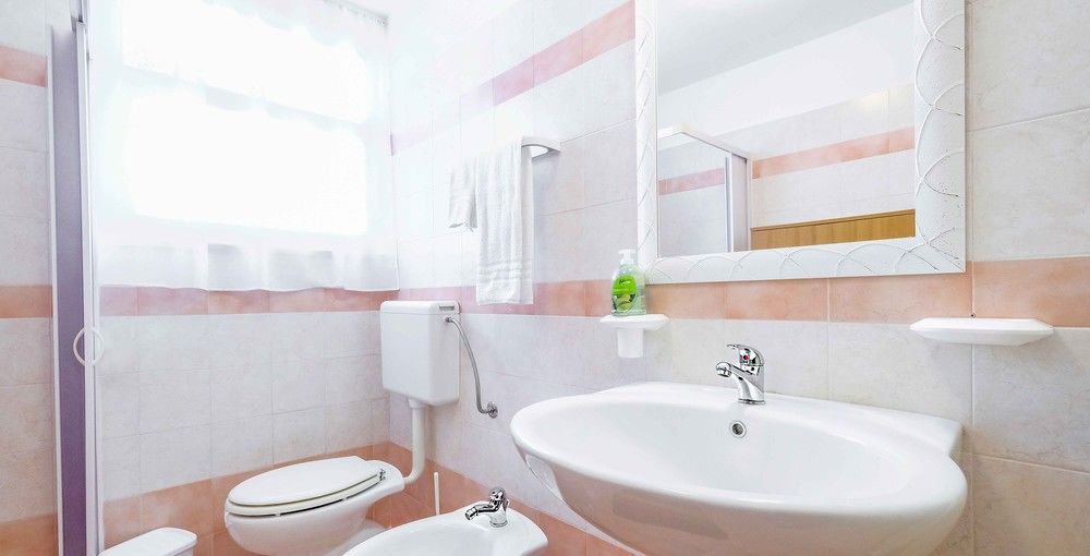 LunaMia & Pool