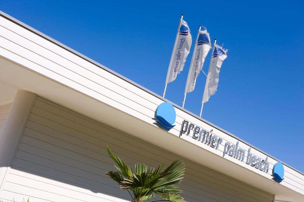 Premier & Suites