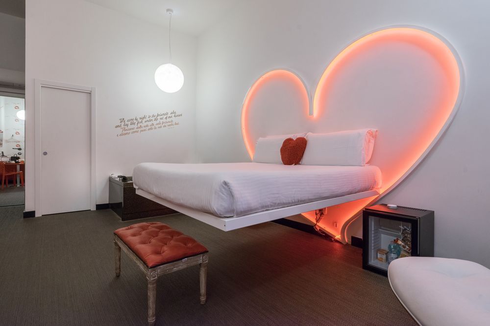 iRooms Jacuzzi Suites
