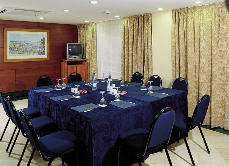 Kimpton Vividora Hotel