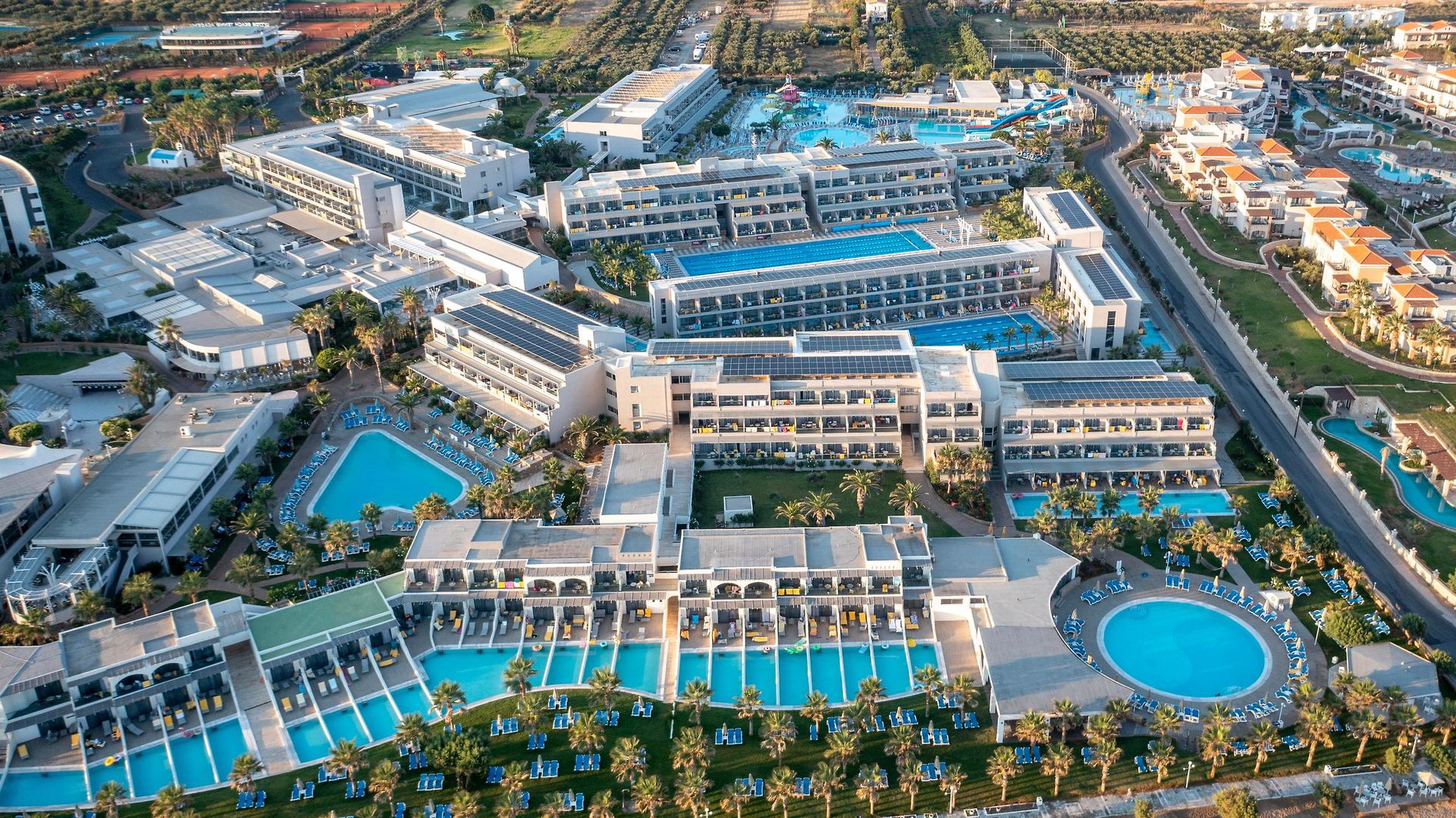 Lyttos Beach Resort & Sports Center