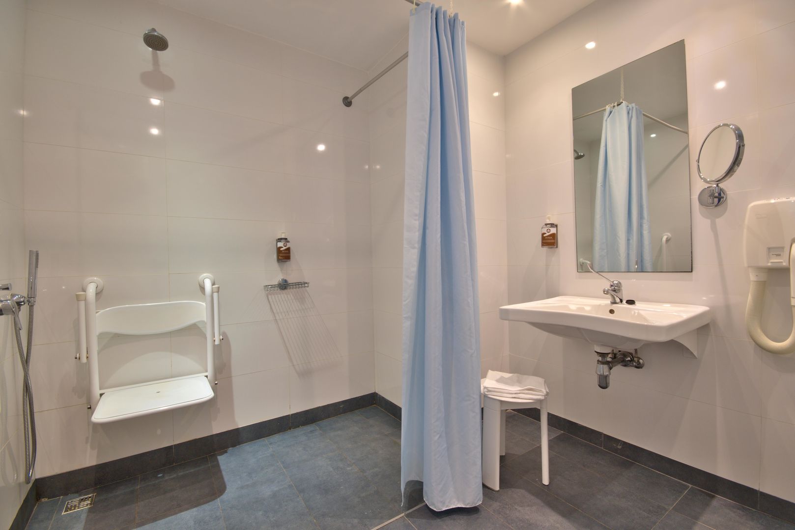 db Seabank Resort & Spa