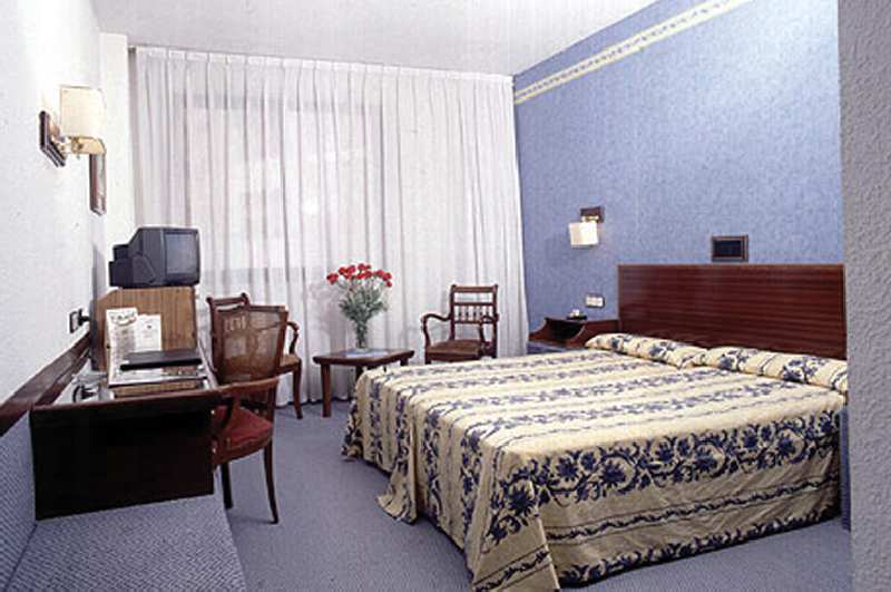 Hotel Zaragoza Royal