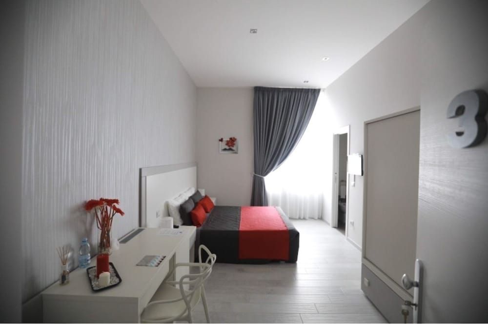 Chiaia Guest House
